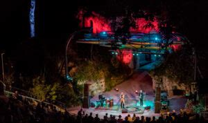 Celine Weerts in Openluchttheater Valkenburg .